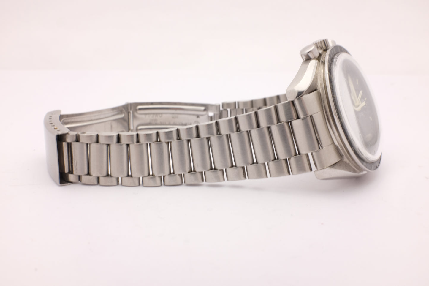 Omega Speedmaster Moonwatch 42MM 145.0022 Circa 2005