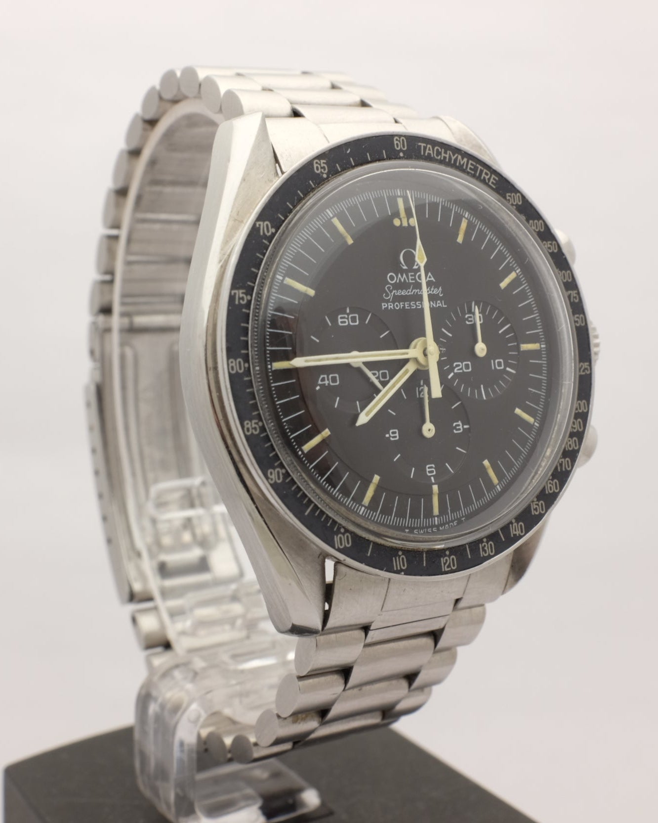 Omega Speedmaster Moonwatch 42MM 145.0022 Circa 2005