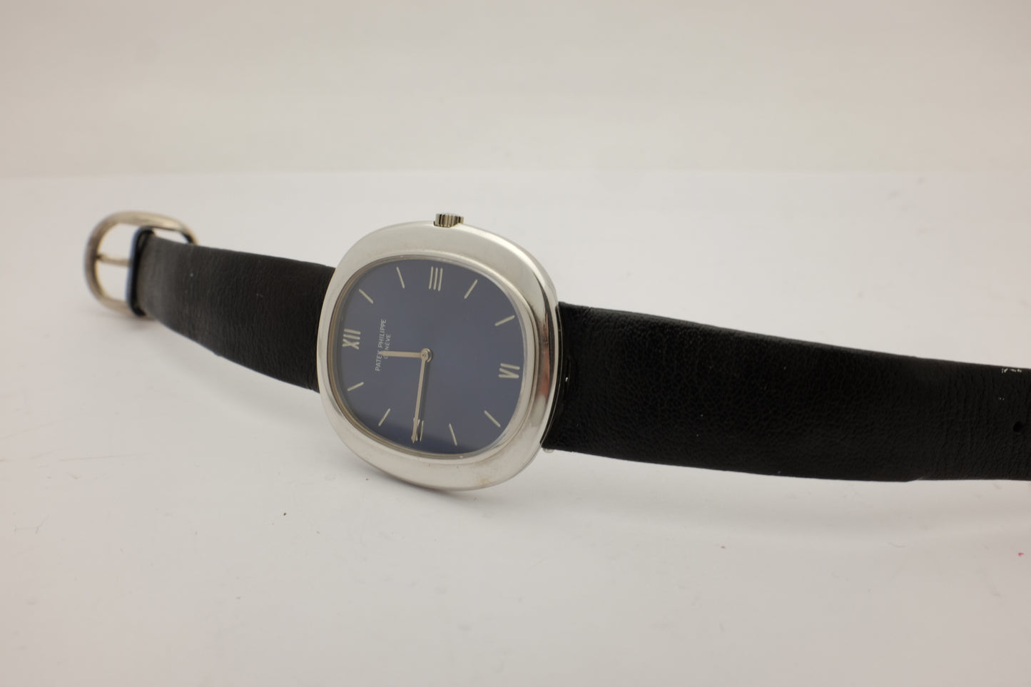 Patek Philippe Ellipse Or Blanc 18kt Automatique Jumbo 33MM Ref. 3589/1