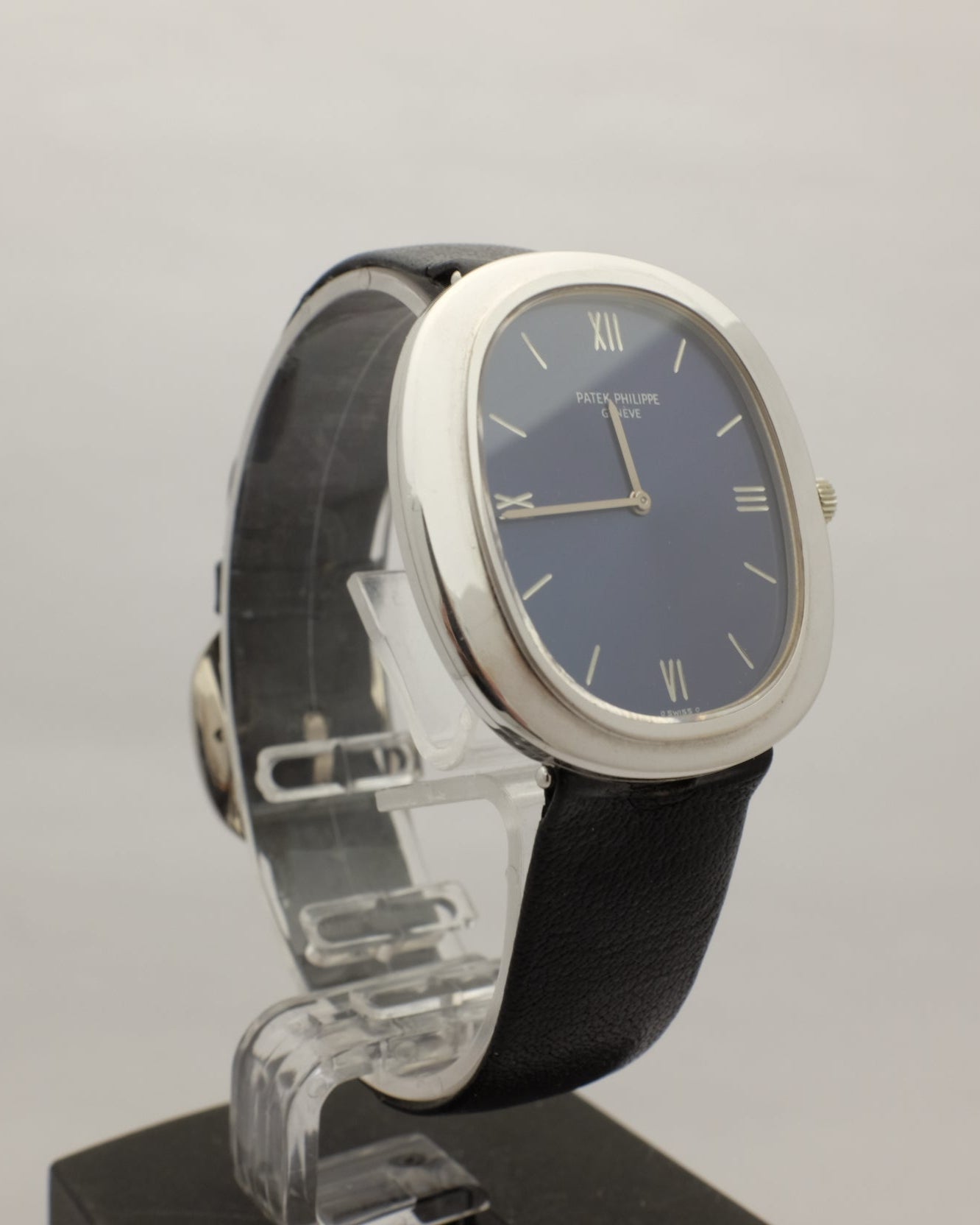 Patek Philippe Ellipse Or Blanc 18kt Automatique Jumbo 33MM Ref. 3589/1