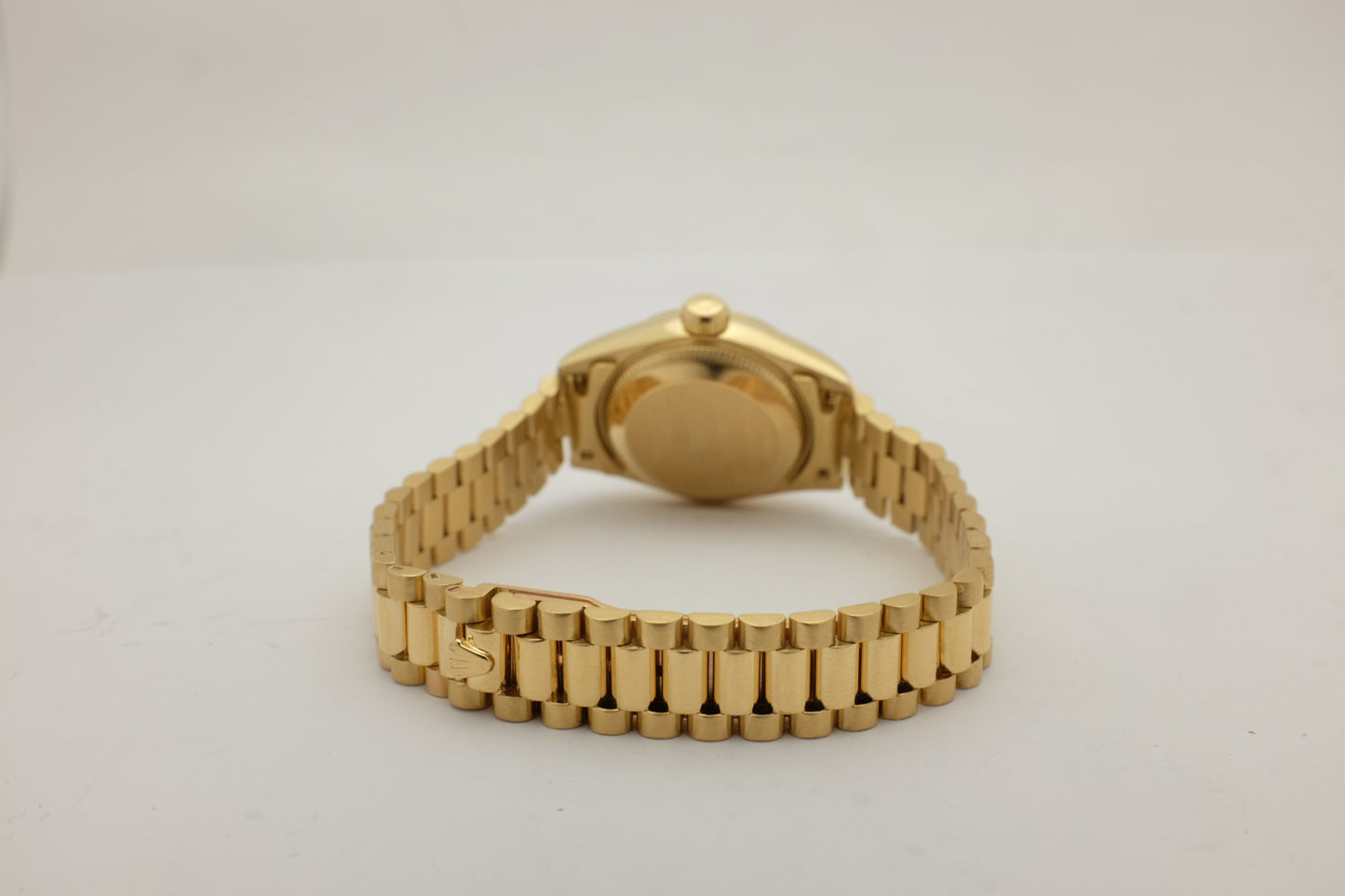 Rolex Oyster Perpetual Date 18kt Yellow Gold Factory Ombre Red Diamond Dial 26MM 69178