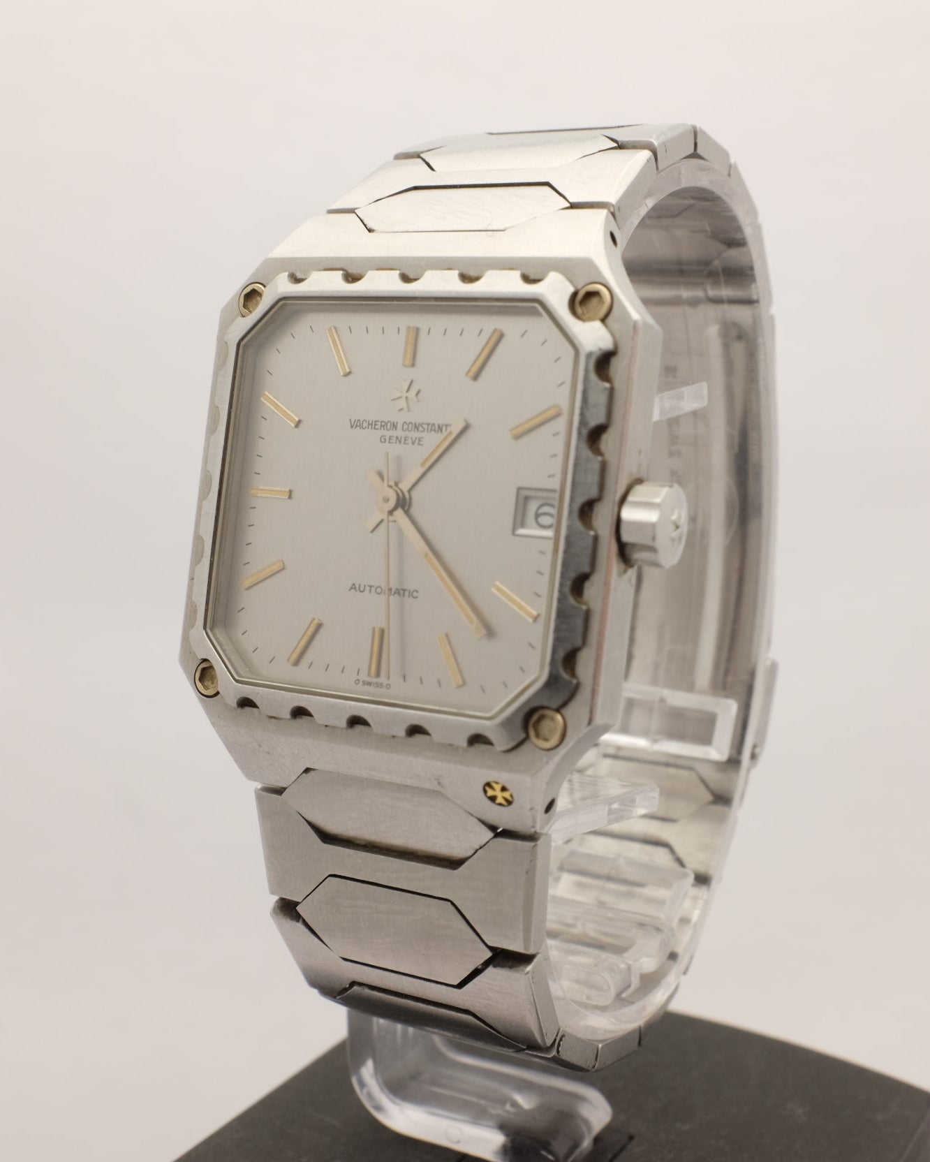 Vacheron Constantin 222 Square Automatic 31MM 46004/411 CIRCA 1980's
