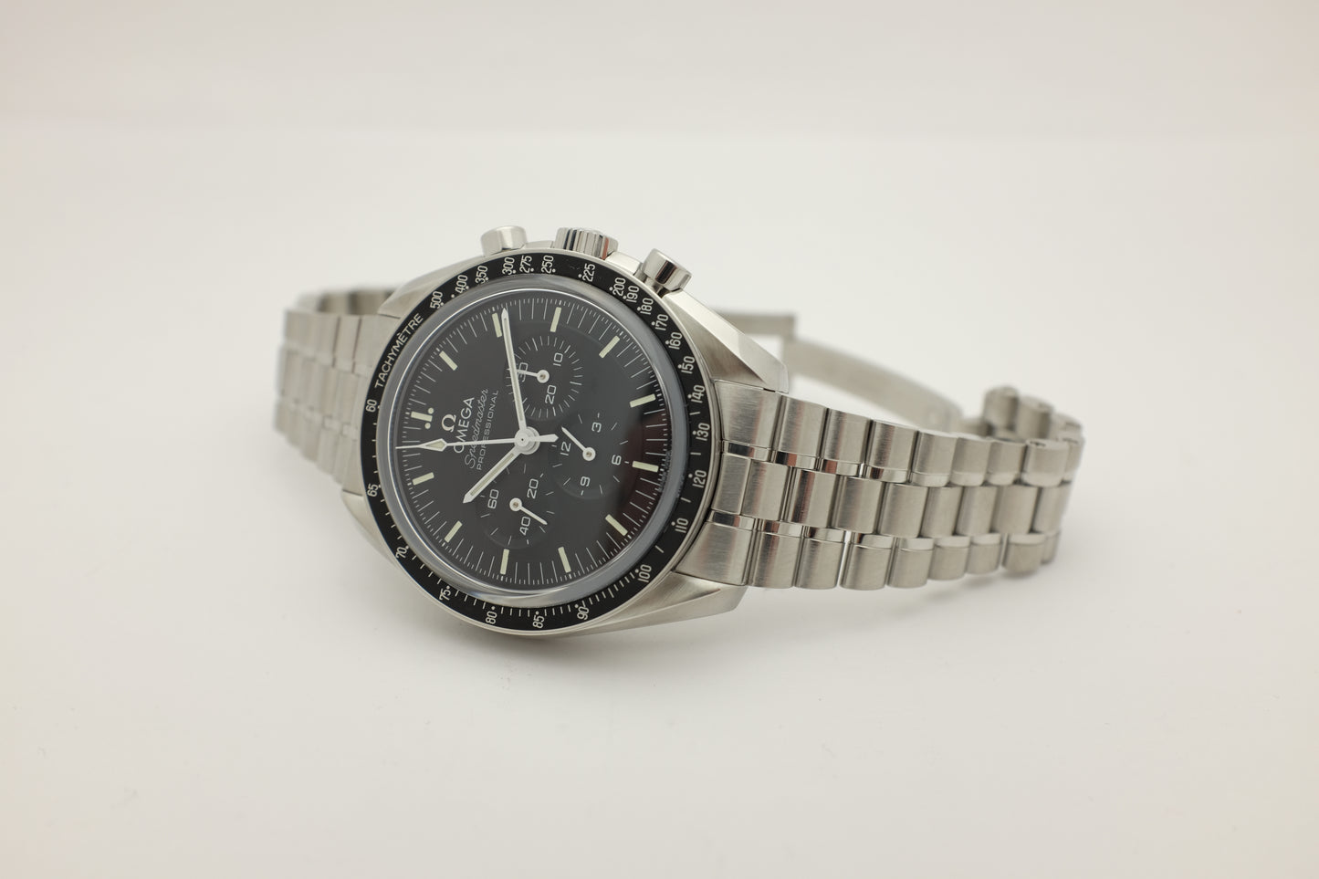 Omega Speedmaster Chronograph Moonwatch 310.30.42.50.01.002 Box Papers 2022