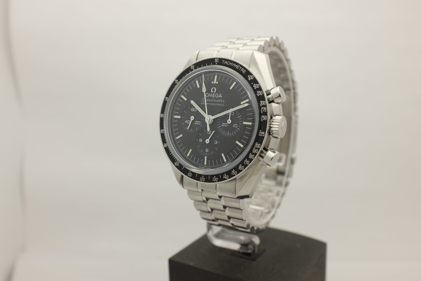 Omega Speedmaster Chronograph Moonwatch 310.30.42.50.01.002 Box Papers 2022