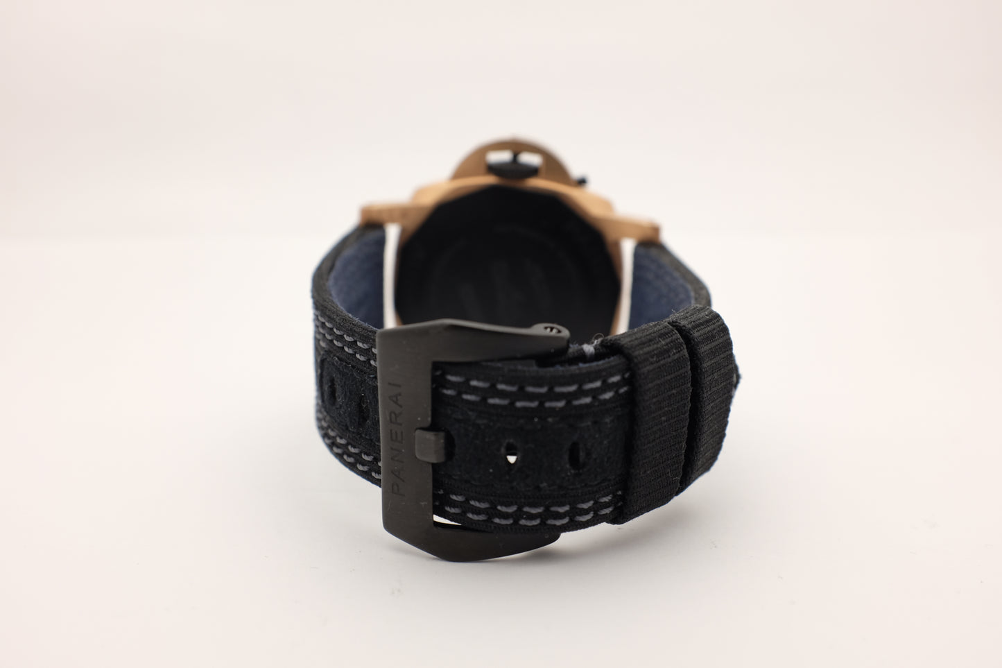 Panerai Luminor Submersible Goldtech OroCarbo 44MM Pam.01070