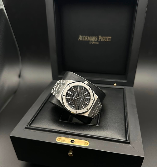 Why Pre-Owned Luxury Watches Are the Smartest Investment in 2025