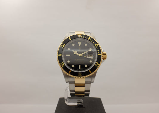 Rolex Submariner Black 18K Yellow Gold Steel 40MM 16613