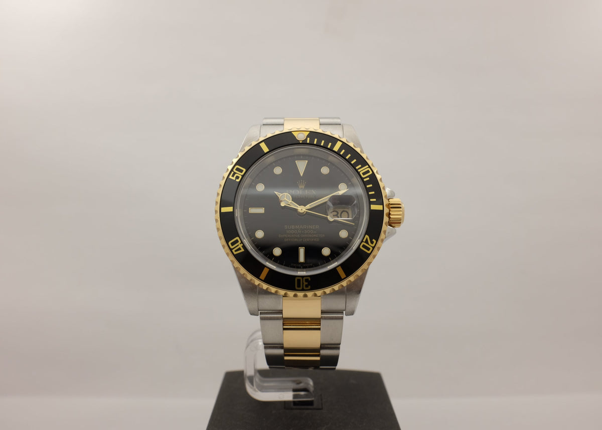 Rolex Submariner Black 18K Yellow Gold Steel 40MM 16613