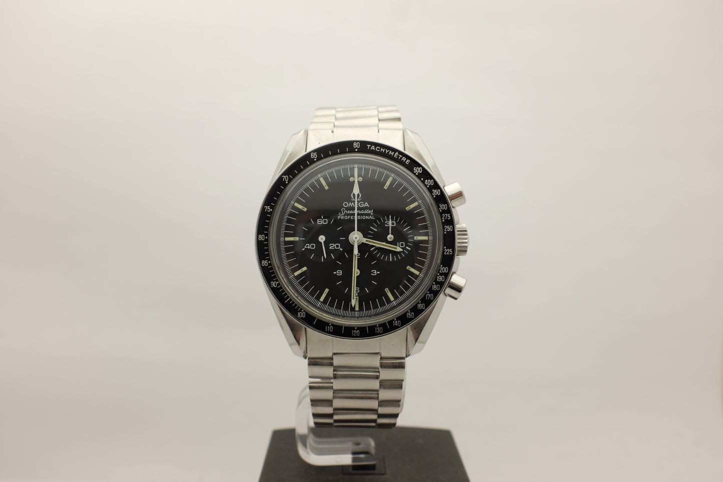 Omega Speedmaster Moonwatch Chronograph 42MM 145.002-67
