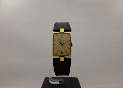 Cartier Tank 18K Yellow Gold 1940's 20mm X 26mm 2076