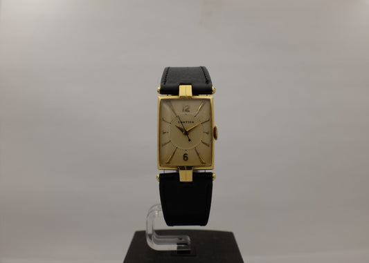 Cartier Tank 18K Yellow Gold 1940's 20mm X 26mm 2076