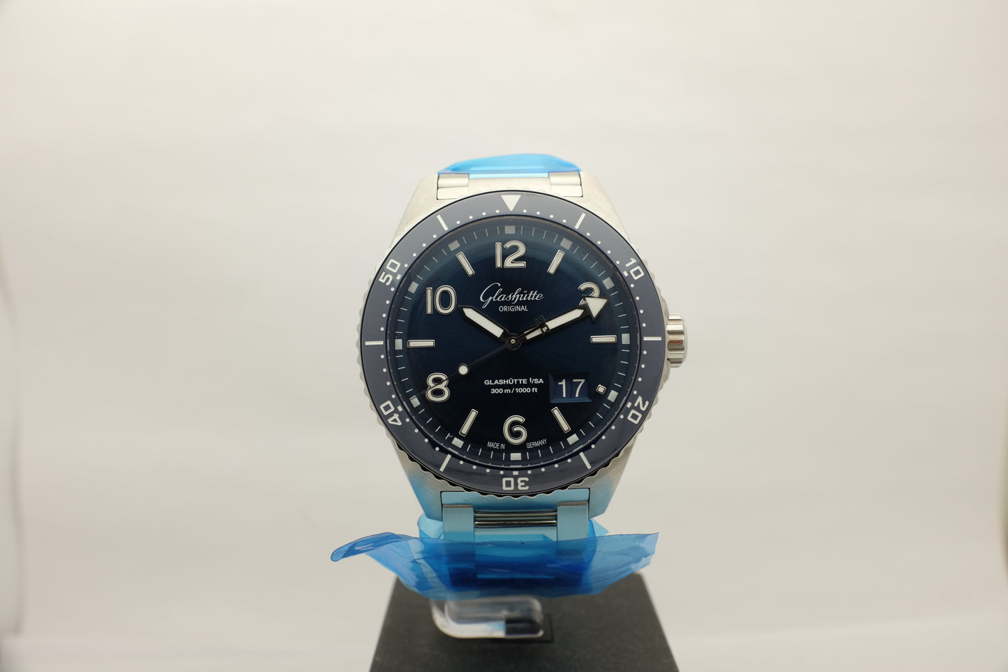 Glashutte SeaQ Panorama Date 43MM 1-36-13-02-81-70 Box Papers 2019 BRAND NEW