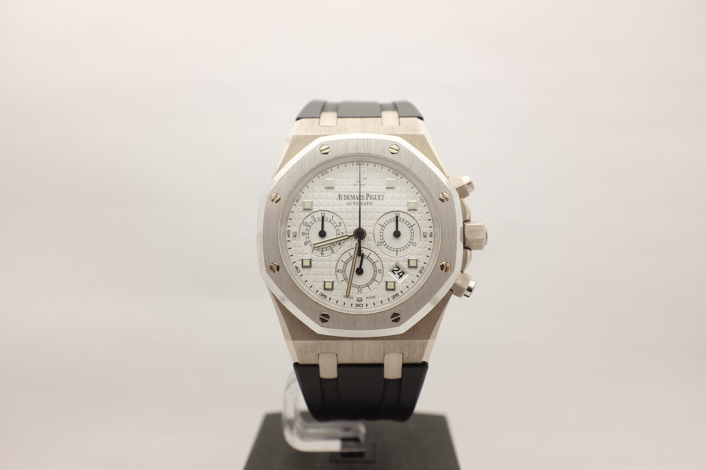 Audemars Piguet Royal Oak Chronograph 18Kt White Gold 39MM 26022BC Box Archive Papers