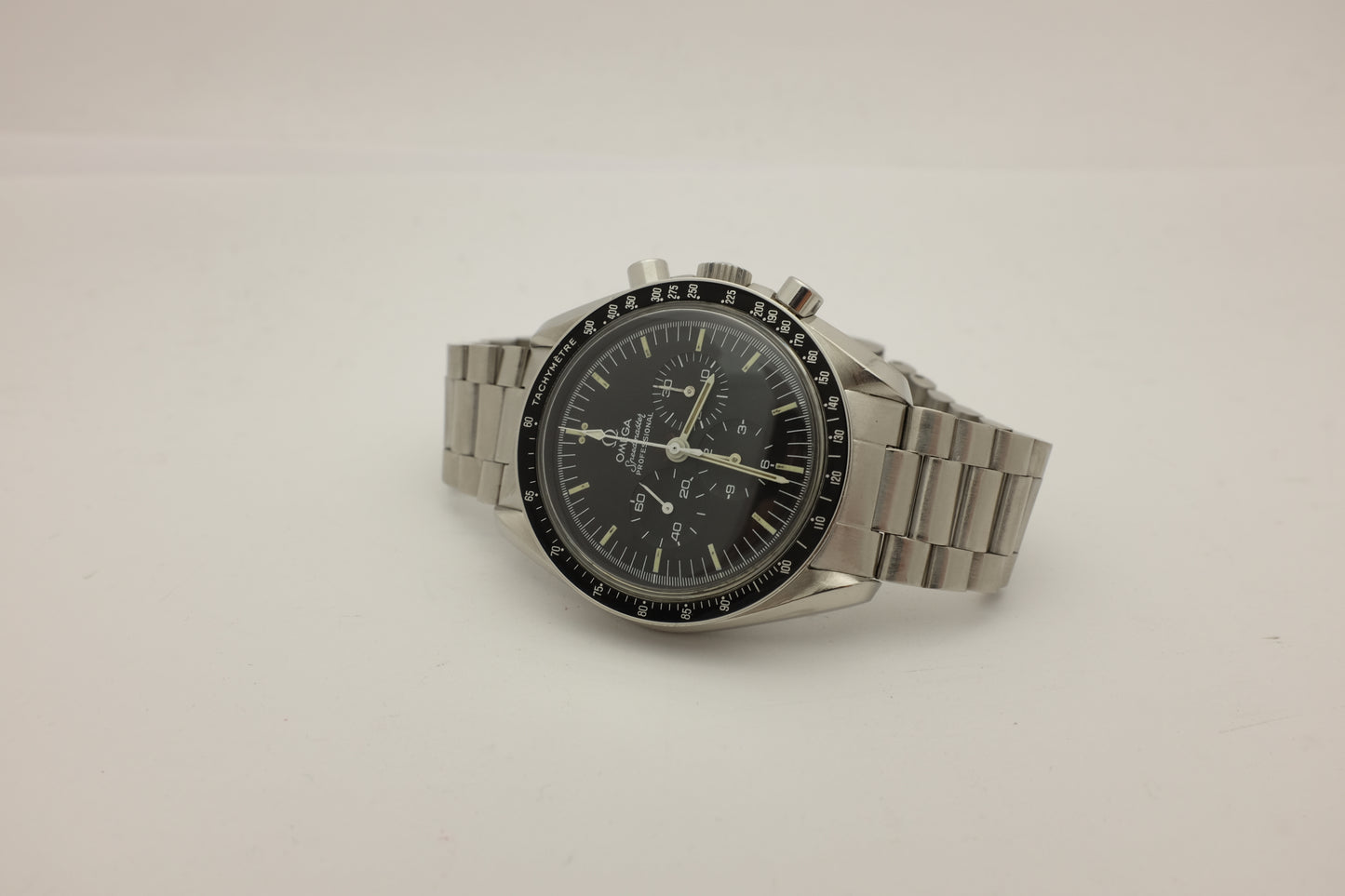 Omega Speedmaster Moonwatch Chronograph 42MM 145.002-67