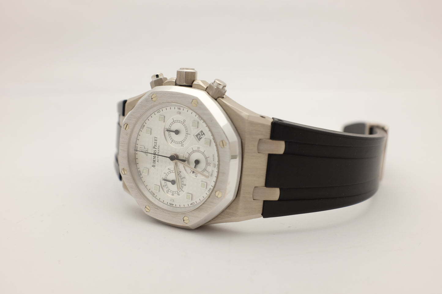 Audemars Piguet Royal Oak Chronograph 18Kt White Gold 39MM 26022BC Box Archive Papers