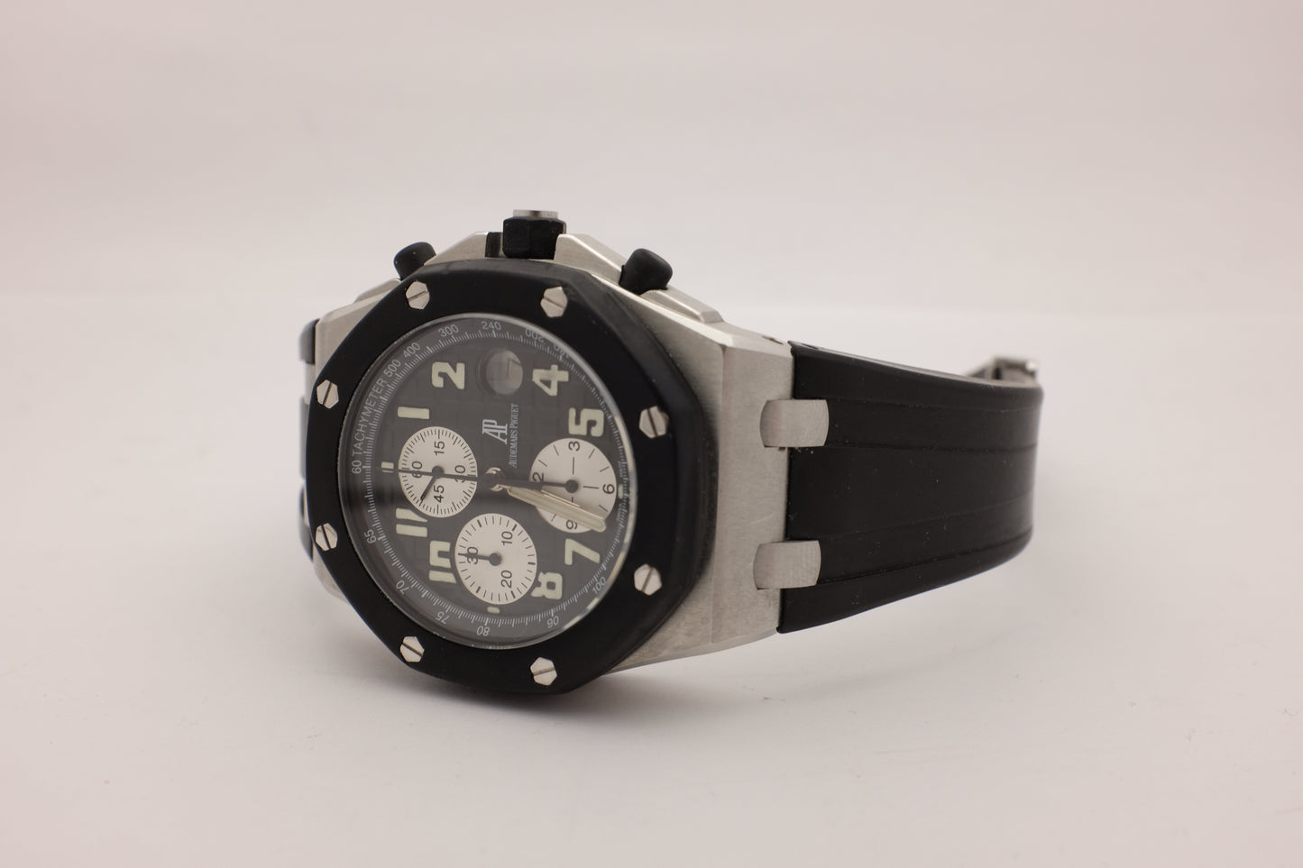 Audemars Piguet Royal Oak Offshore Rubberclad Black 42MM Box Archive Papers 2005