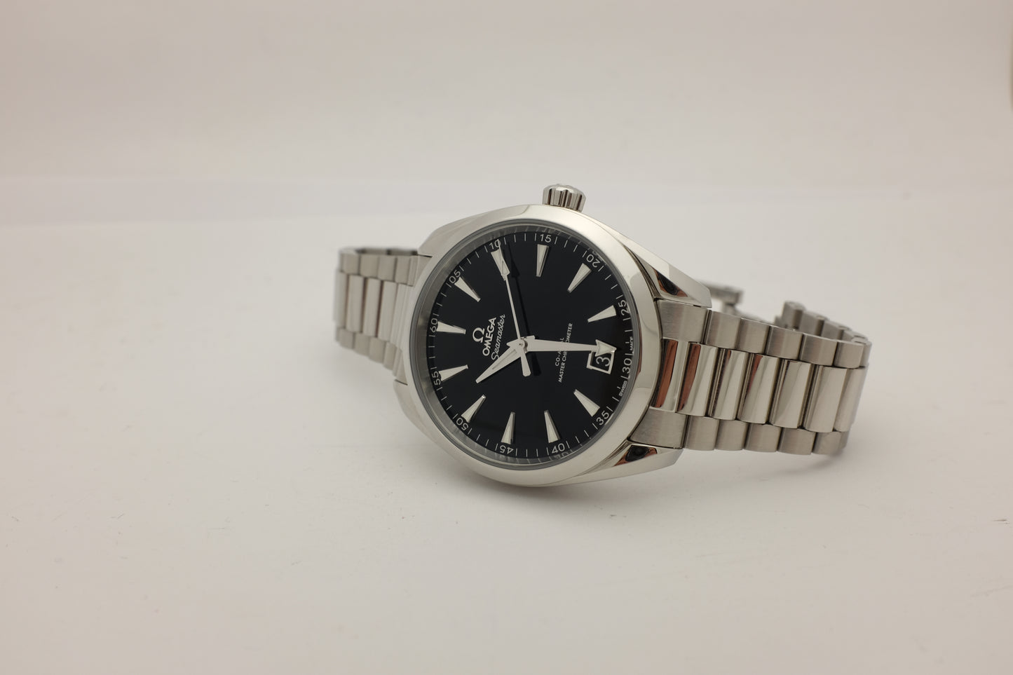 Omega Seamaster Aquaterra Steel Black Lacquer 41MM 220.10.41.21.01.002 Box Papers 2025
