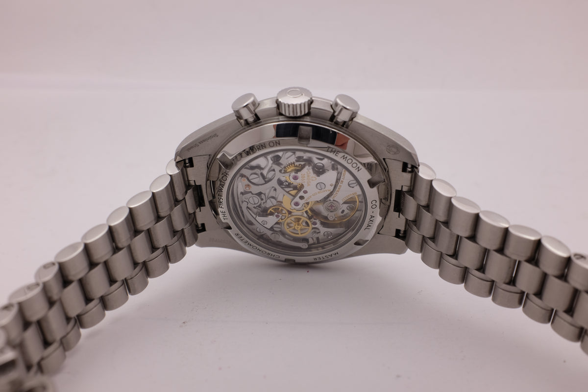 Omega Speedmaster Moonwatch White 42MM 310.30.42.50.04.001 Box Papers 2024