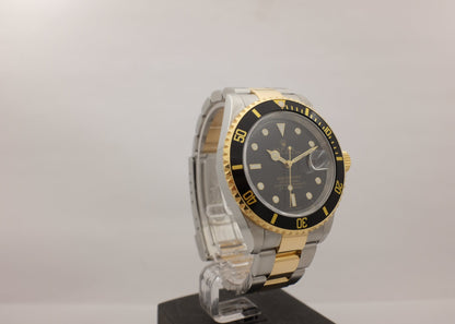 Rolex Submariner Black 18K Yellow Gold Steel 40MM 16613