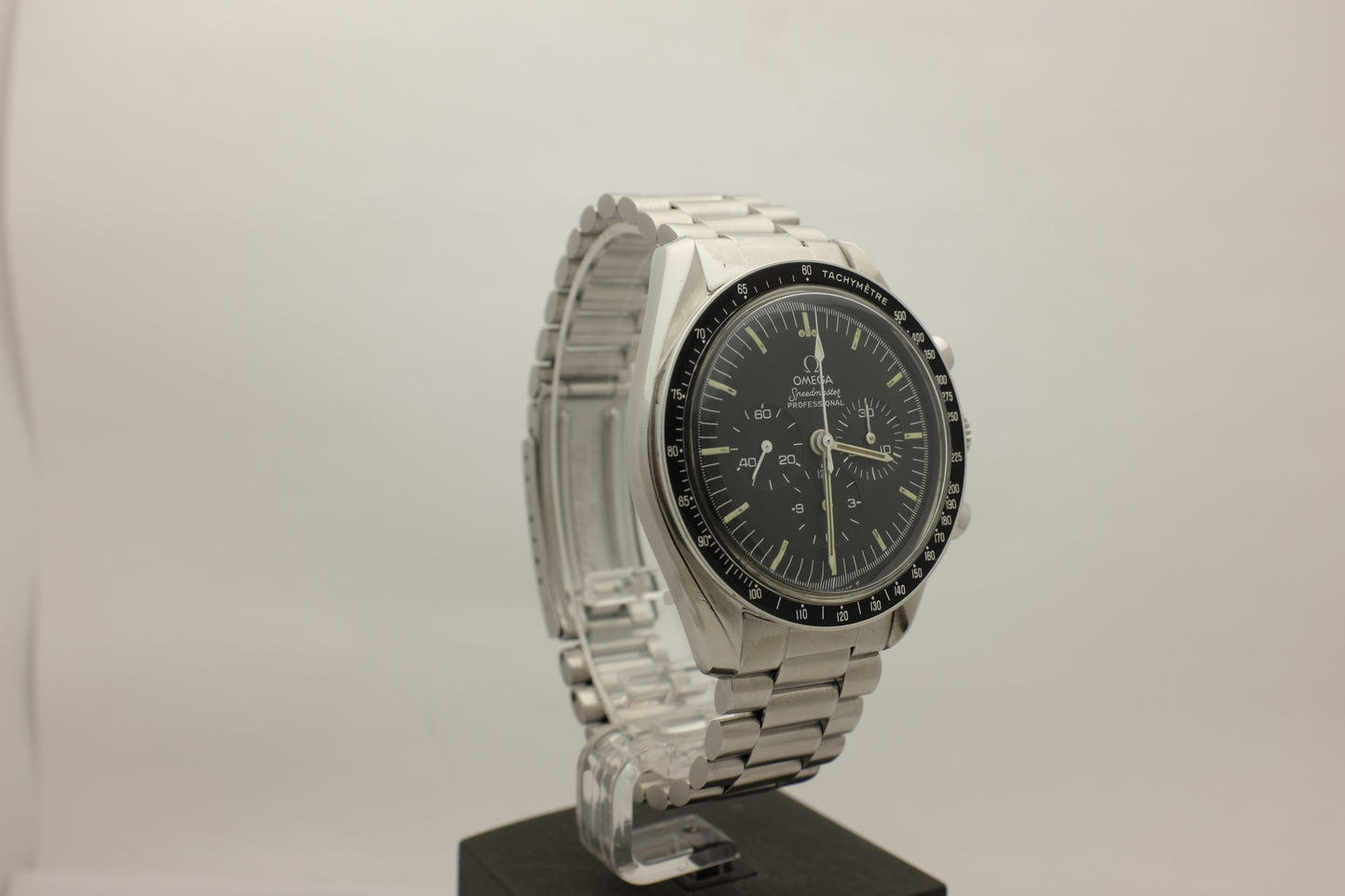 Omega Speedmaster Moonwatch Chronograph 42MM 145.002-67