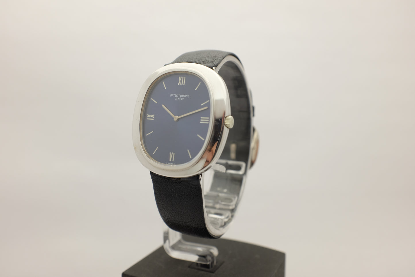 Patek Philippe Ellipse Jumbo Automatique Or Blanc 18 carats 33 mm Réf. 3589/1