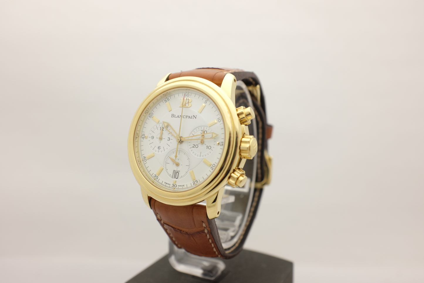 Blancpain Leman Chronograph 18kt Yellow Gold CIRCA 2000's 38MM 2185-1418-53