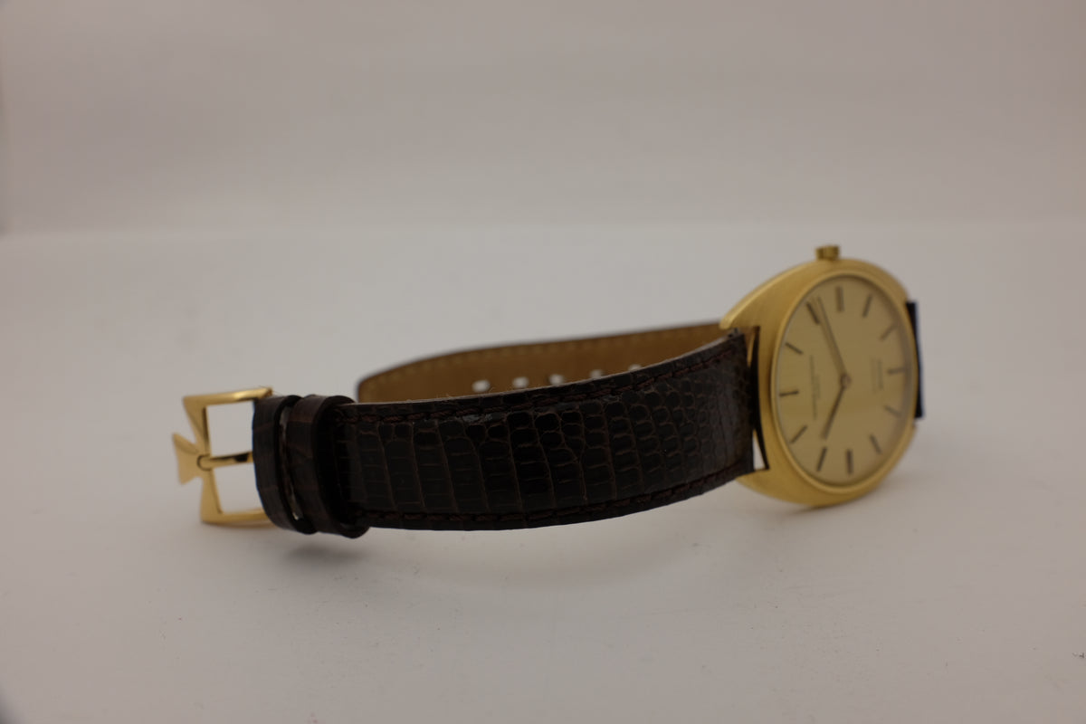 Vacheron Constantin Ultra Thin 18kt Yellow Gold C Shape  Case 34MM 7595