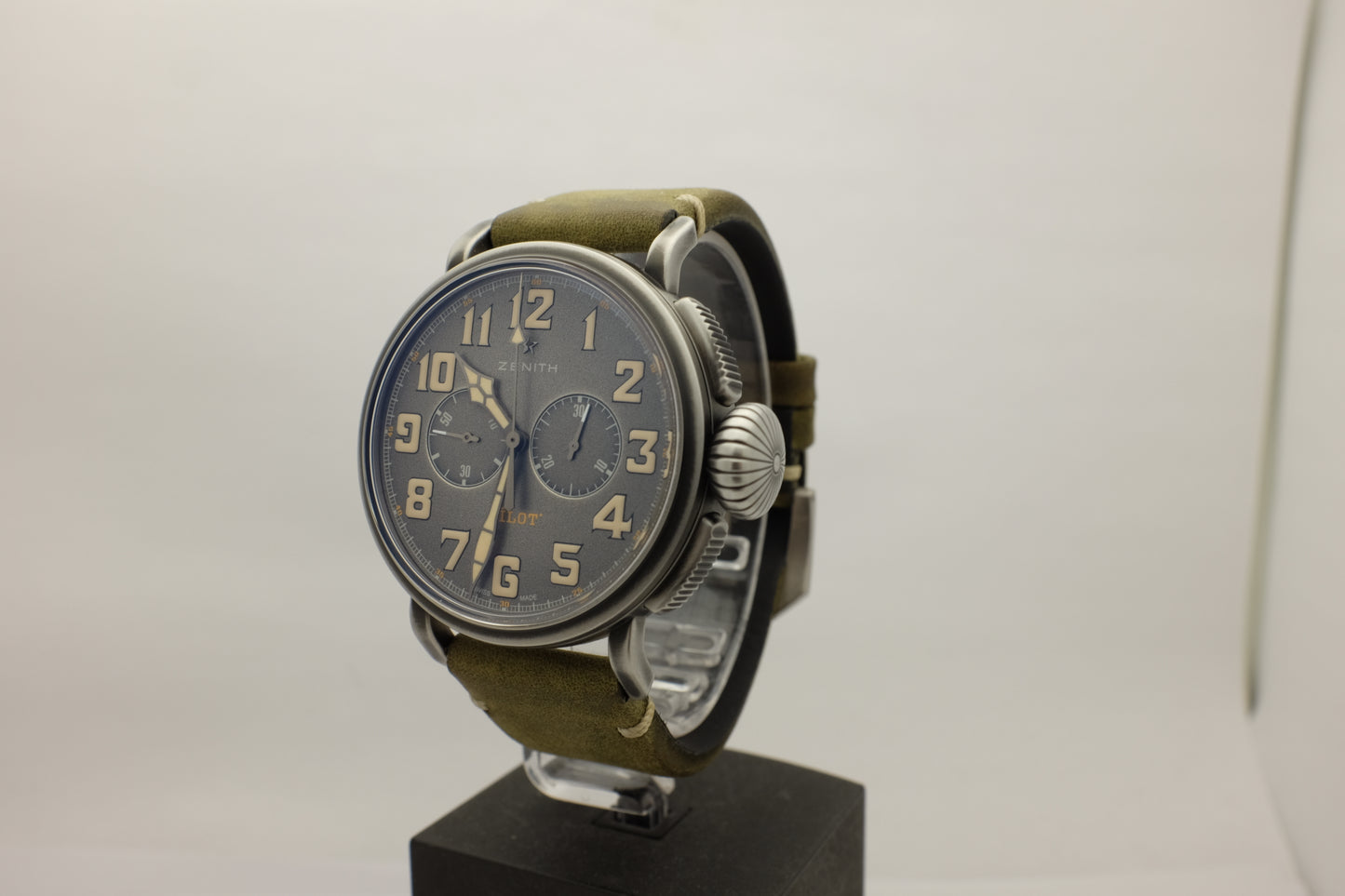 Zenith Pilot Cafe Racer 45MM 11.2430.4069 Box Papers 2016