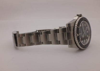 Rolex Submariner No Date Steel Ceramic 40MM 114060