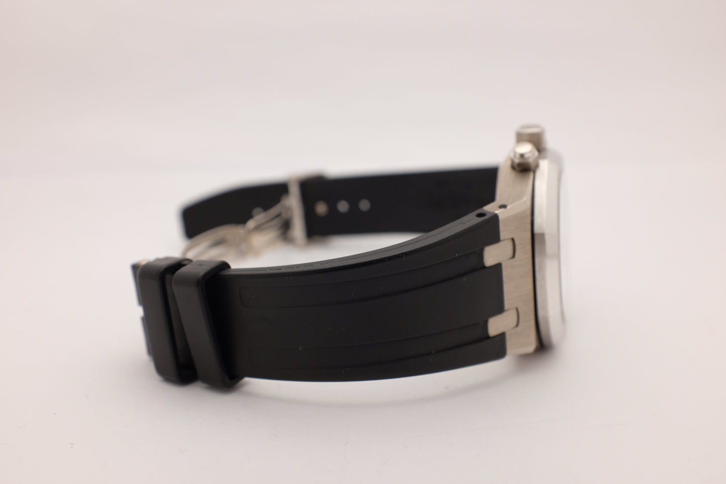 Audemars Piguet Royal Oak Chronograph 18Kt White Gold 39MM 26022BC Box Archive Papers