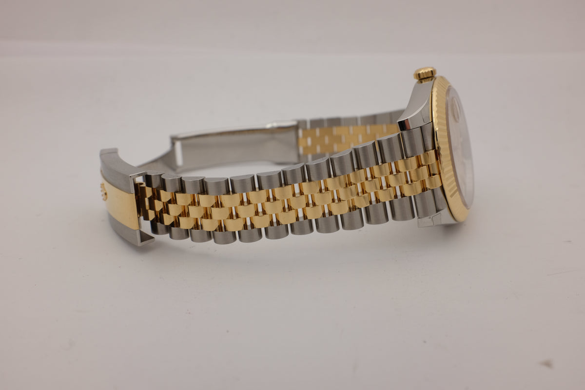 Rolex Datejust Yellow Gold Steel 41MM 126333 Box Papers 2026