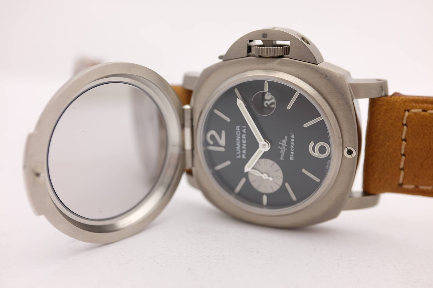 Panerai Luminor Black Seal Limited Edition 300PCS “TORPEDO” Pam 76