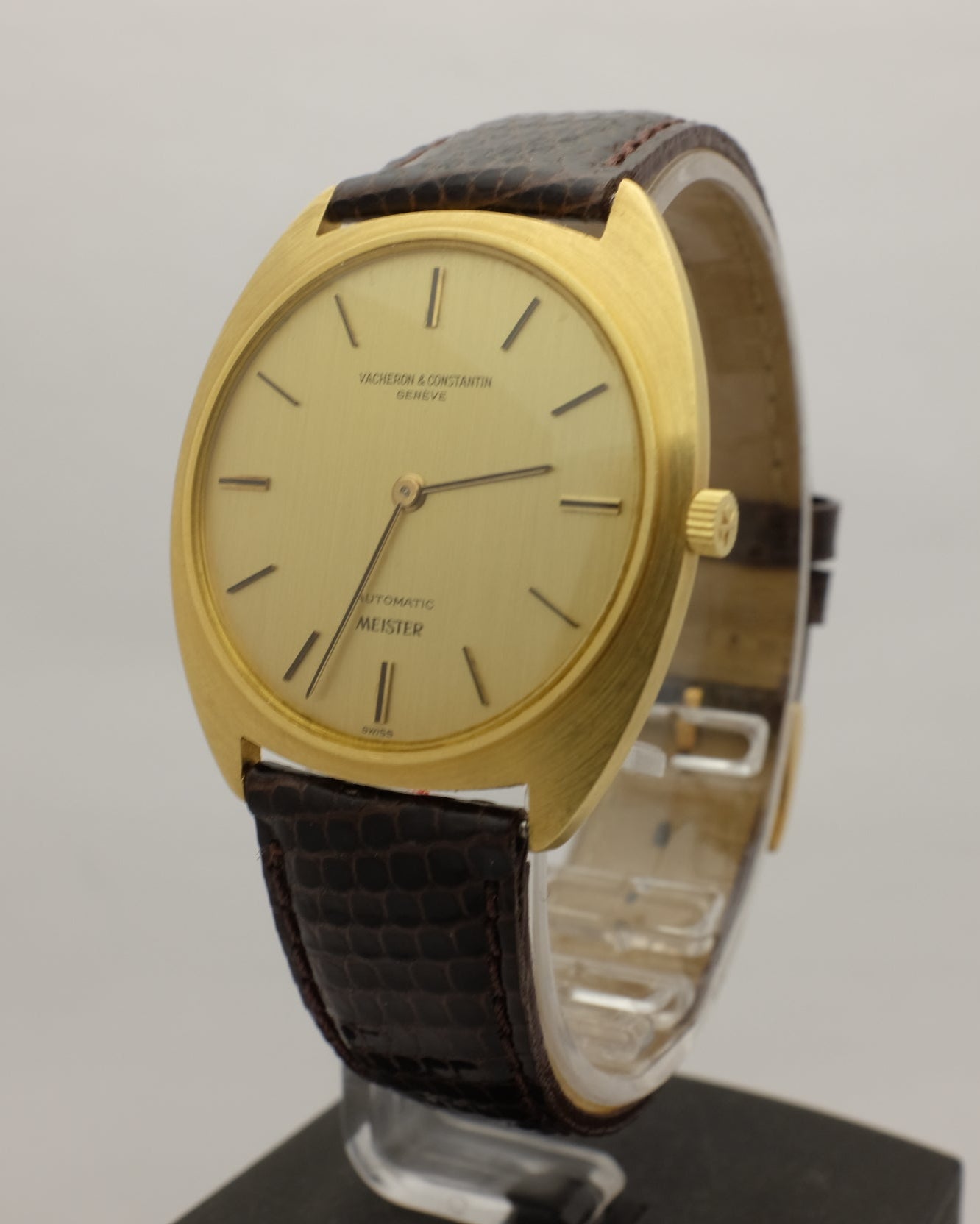 Vacheron Constantin Ultra Thin 18kt Yellow Gold C Shape  Case 34MM 7595