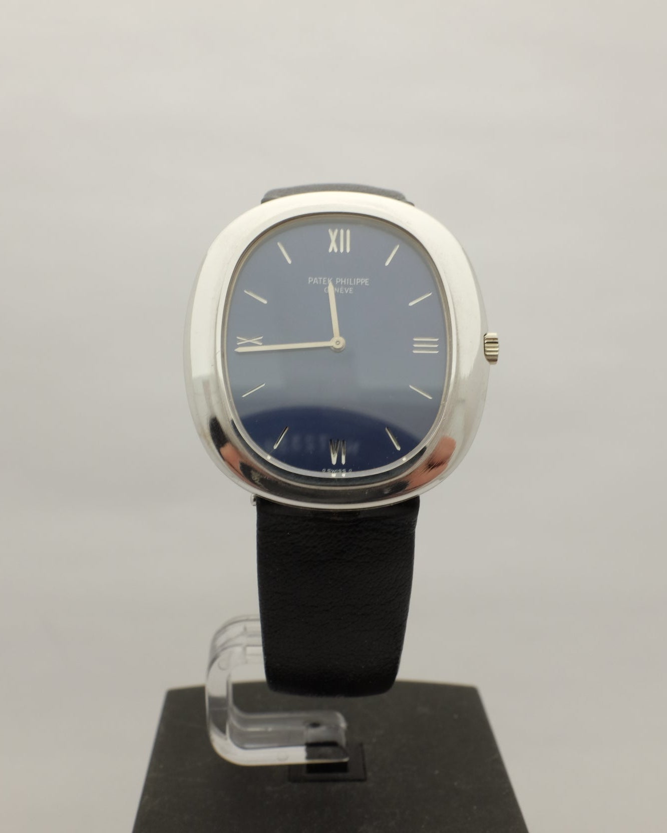 Patek Philippe Ellipse Or Blanc 18kt Automatique Jumbo 33MM Ref. 3589/1