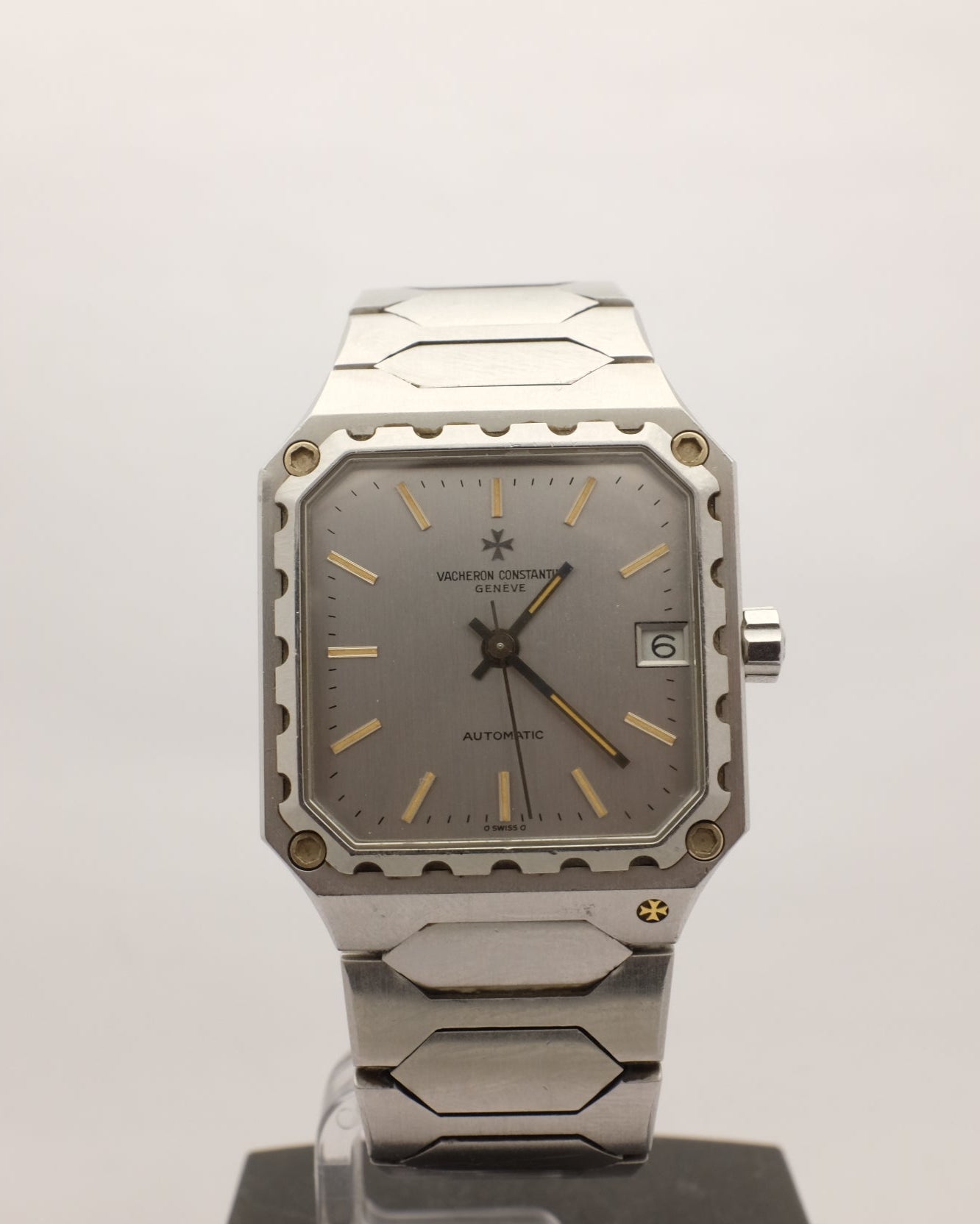 Vacheron Constantin 222 Square Automatic 31MM 46004/411 CIRCA 1980's