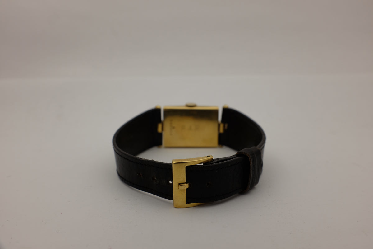 Cartier Tank 18K Yellow Gold 1940's 20mm X 26mm 2076