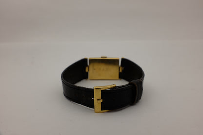 Cartier Tank 18K Yellow Gold 1940's 20mm X 26mm 2076