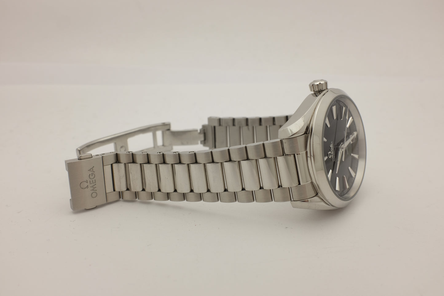 Omega Seamaster Aquaterra Steel Black Lacquer 41MM 220.10.41.21.01.002 Box Papers 2025