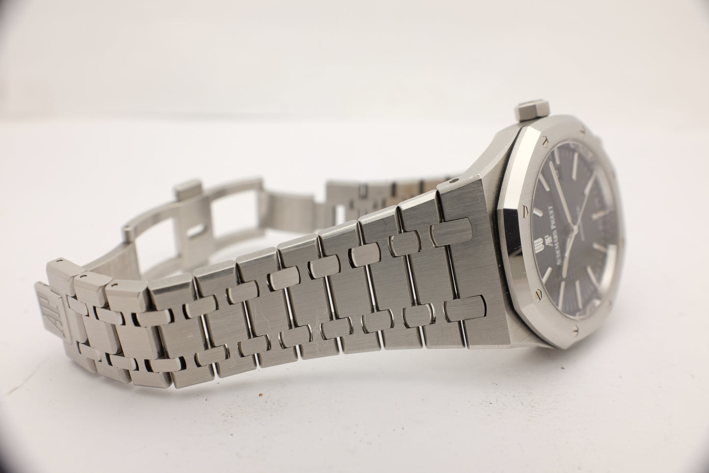 Audemars Piguet Royal Oak Stainless Black 41MM 15400ST Box Archive Papers 2017