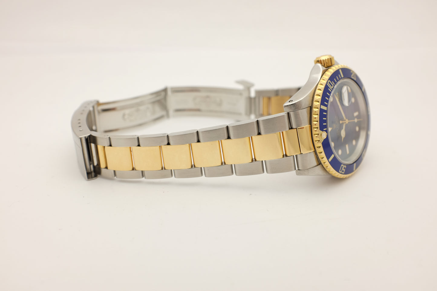 Rolex Submariner 18k Yellow Gold Stainless Steel Blue Box Papers 1997