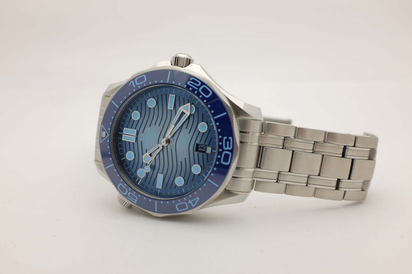 Omega Seamaster Summer Blue 75th Anniversary 210.30.42.20.03.003 Box Papers 2025