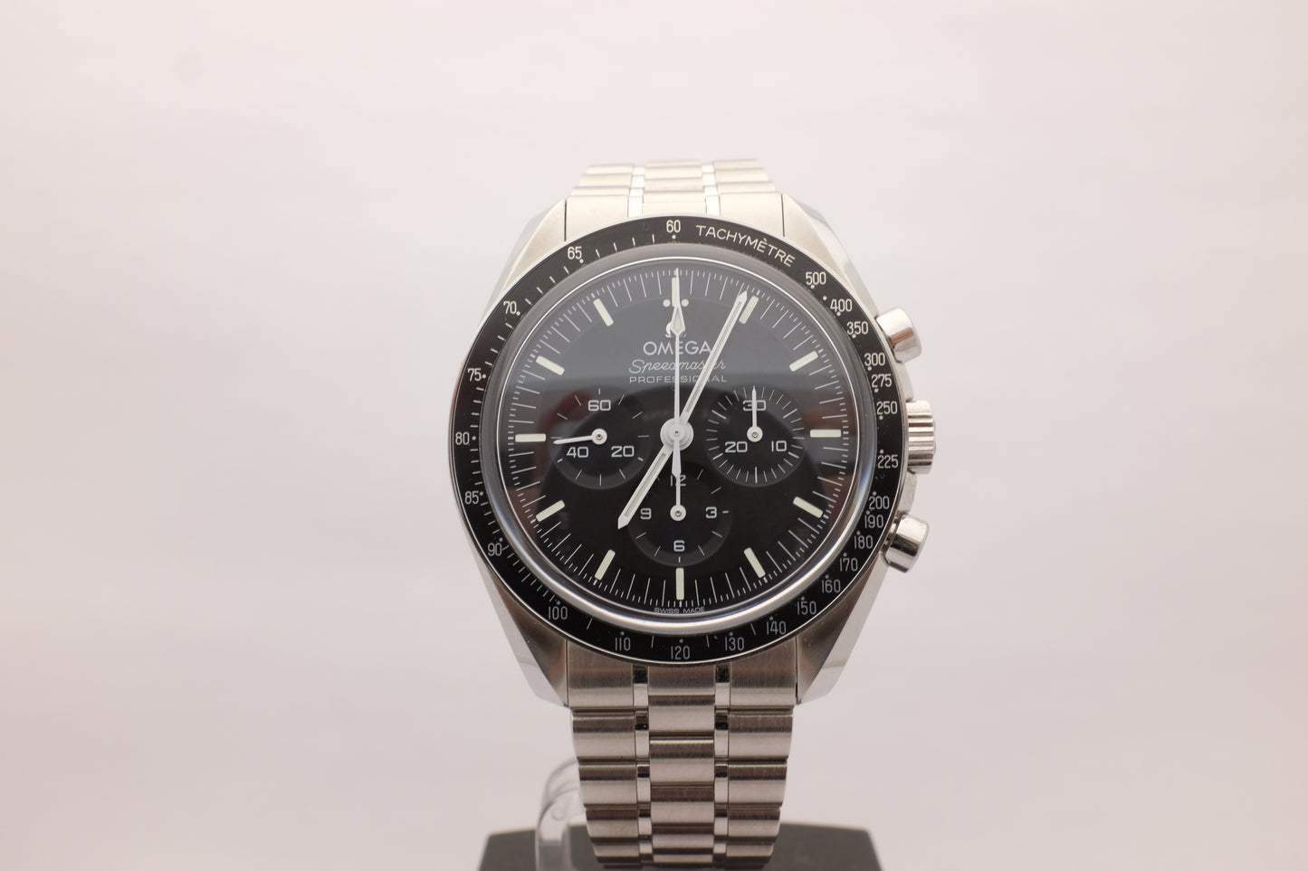 Omega Speedmaster Moonwatch Chronograph Black 42MM 310.30.42.50.01.002 Box Papers 2021
