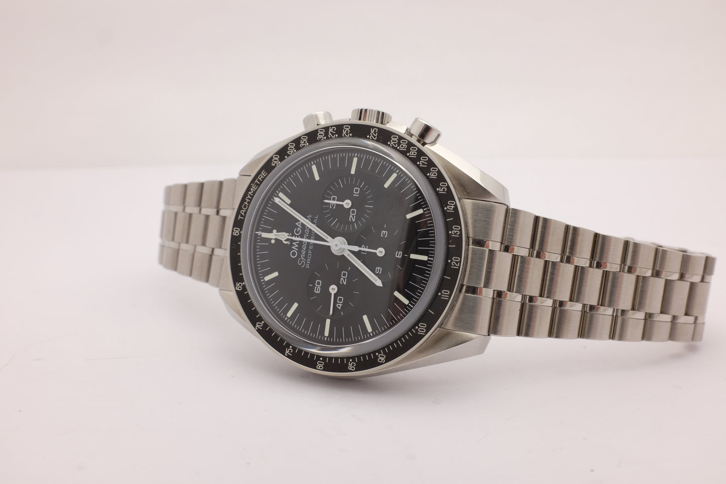 Omega Speedmaster Moonwatch Chronograph Black 42MM 310.30.42.50.01.002 Box Papers 2021