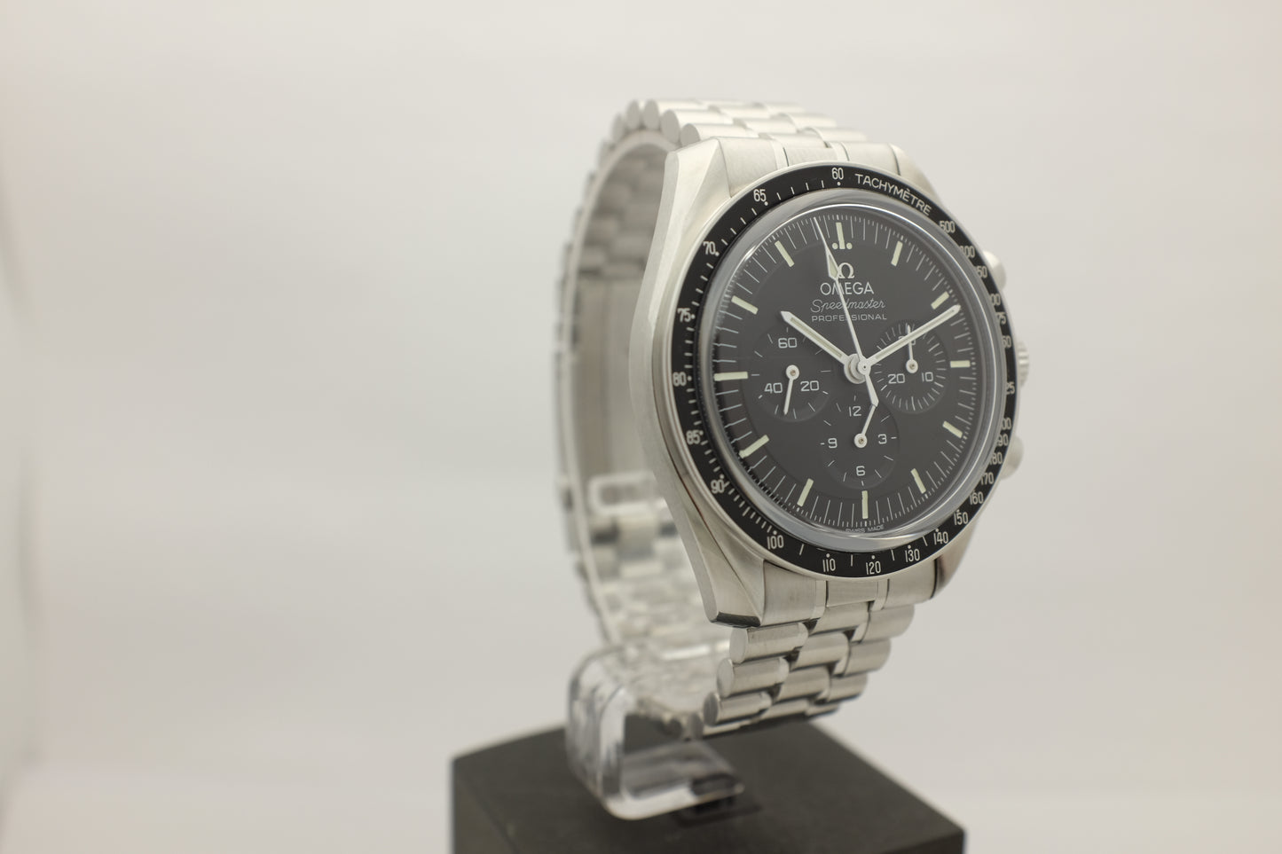 Omega Speedmaster Chronograph Moonwatch 310.30.42.50.01.002 Box Papers 2022