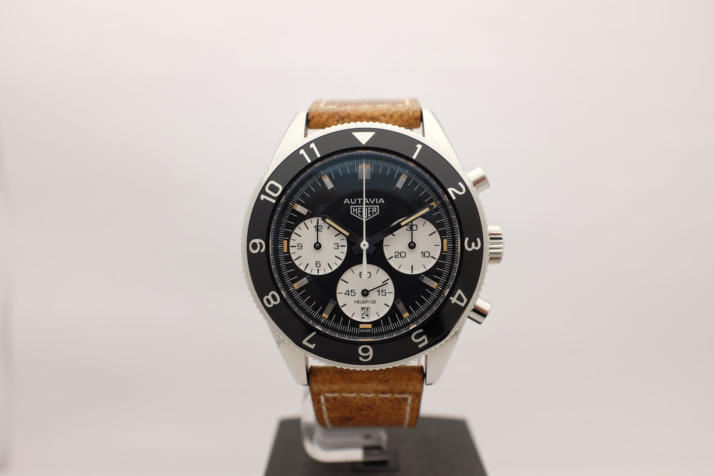 Heuer Autavia Heritage 42MM CBE2110.FC8226
